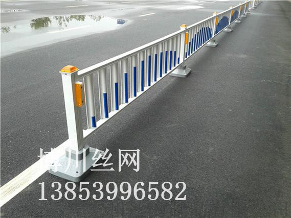 松原市市政道路护栏铁艺围墙护栏 - 价格